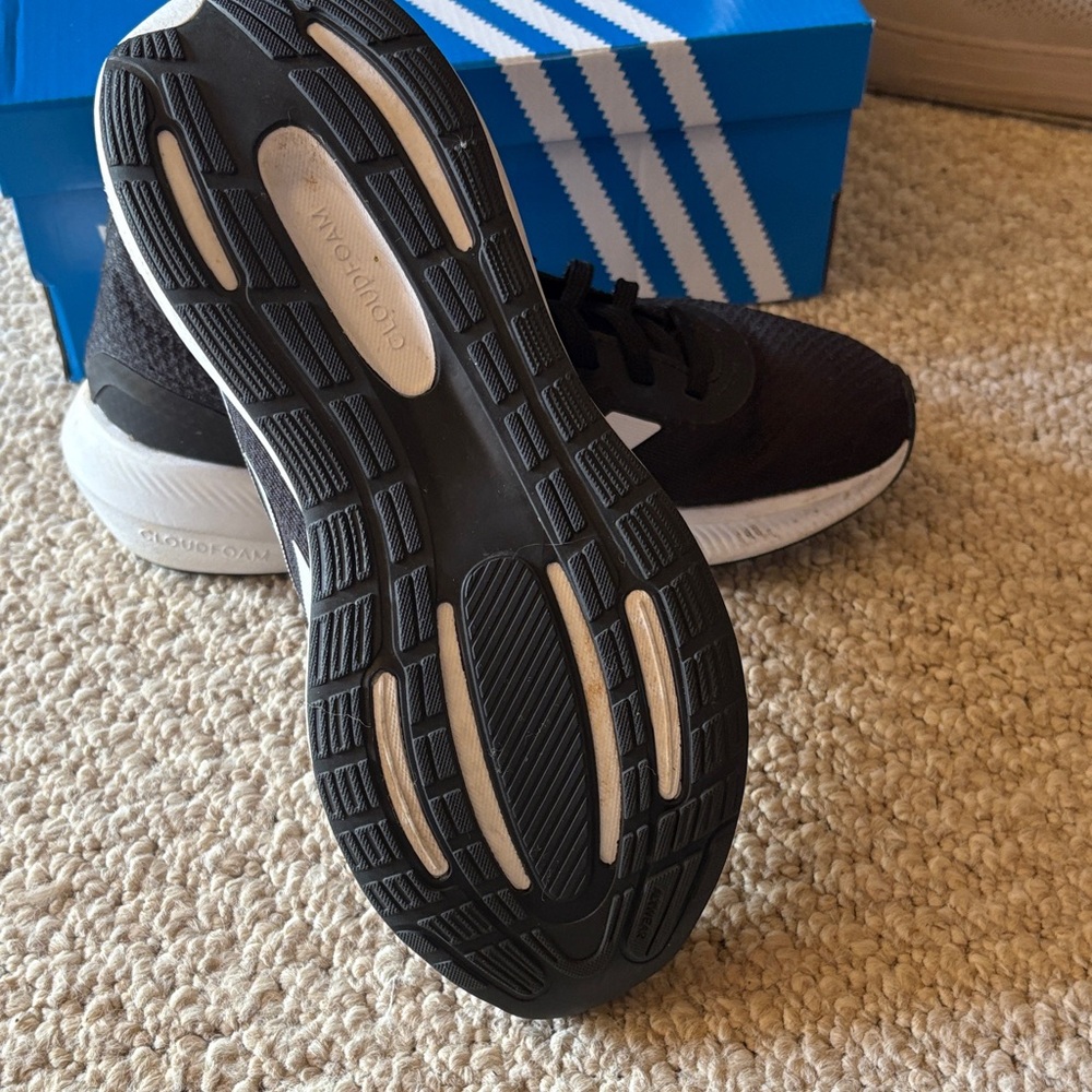 Adidas Women’s Classic Black Sneakers with White Stripes 6.5 - Picture 2 of 4